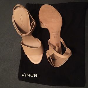Vince never worn nude 4”heels
